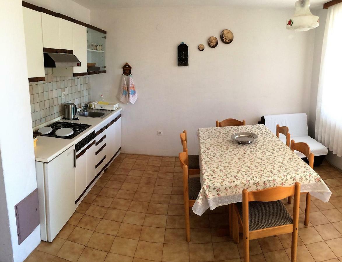Apartments Markelj Ловречица Экстерьер фото