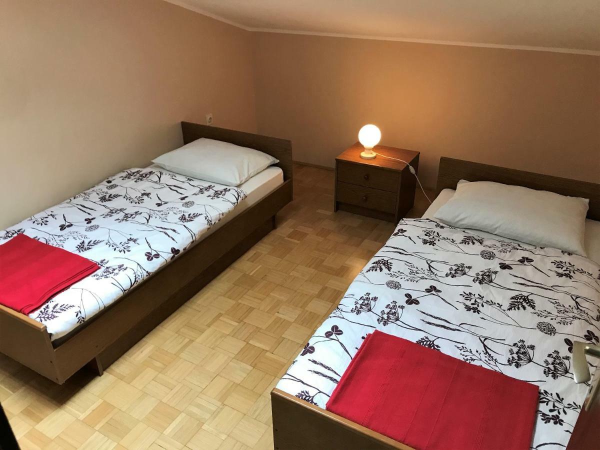 Apartments Markelj Ловречица Экстерьер фото